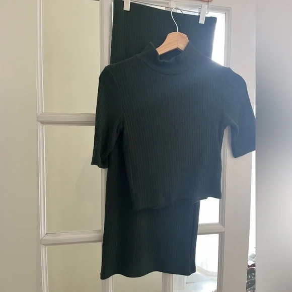 Forest Green Set - Picture 2 of 2